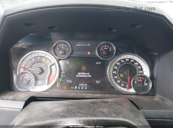3C6UR5FL8GG375606 2016 RAM 2500 White Vista de los asientos traseros