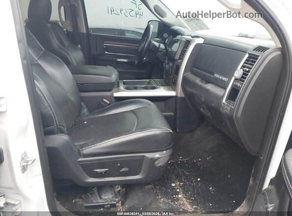 3C6UR5FL8GG375606 2016 RAM 2500 White Vista interior delantera