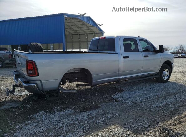 3C6UR5HLXTG214746 2026 RAM 2500 Серебряный Задняя правая четверть
