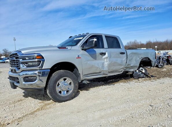 3C6UR5HLXTG214746 2026 RAM 2500 Серебряный Передняя левая четверть