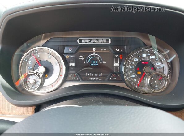 3C6UR5PL4LG228983 2020 RAM 2500 Белый Вид задних сидений