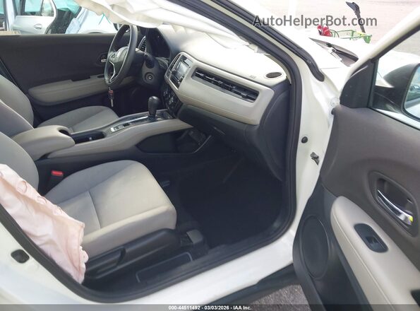 3CZRU5H32LM713744 2020 HONDA HR-V Белый Вид салона спереди