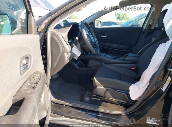 3CZRU5H37KG704812 2019 HONDA HR-V Черный Вид салона спереди
