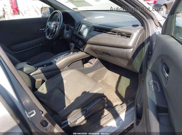3CZRU6H18KG720182 2019 HONDA HR-V Серебряный Вид салона спереди