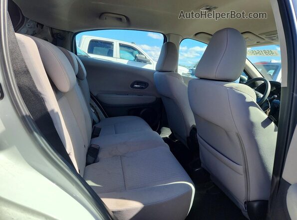 3CZRU6H3XJM717320 2018 HONDA HR-V Белый Вид задней части салона