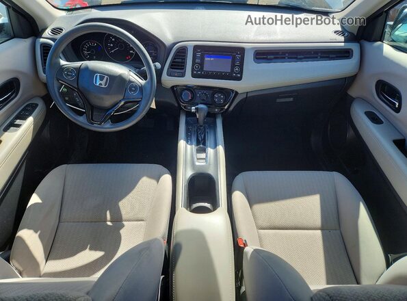 3CZRU6H3XJM717320 2018 HONDA HR-V Белый Вид панели приборов
