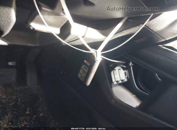 3CZRU6H52HM714925 2017 HONDA HR-V Серый Вид панели приборов