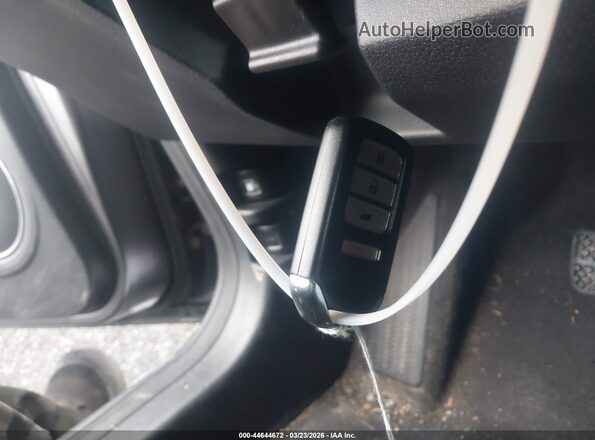3CZRU6H52JM727177 2018 HONDA HR-V Серый Вид панели приборов