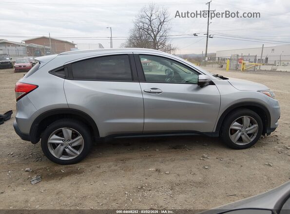 3CZRU6H59KM742633 2019 HONDA HR-V Silver 360 interior view