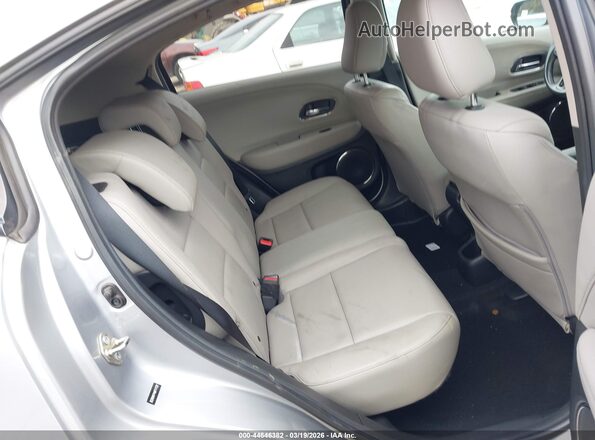 3CZRU6H74HM711722 2017 HONDA HR-V Silver Widok naklejki z numerem VIN