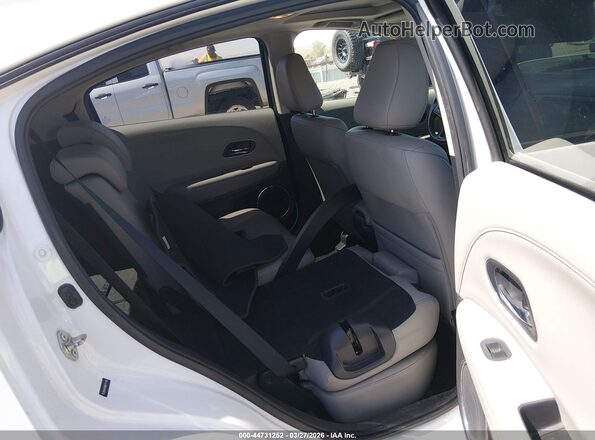 3CZRU6H76HM711138 2017 HONDA HR-V White VIN կոդի պիտակի տեսք