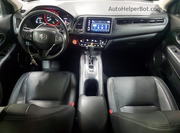 3CZRU6H79KM709844 2019 HONDA HR-V Серебряный Вид панели приборов