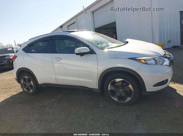 3CZRU6H7XJM709415 2018 HONDA HR-V Белый Вид задней части салона