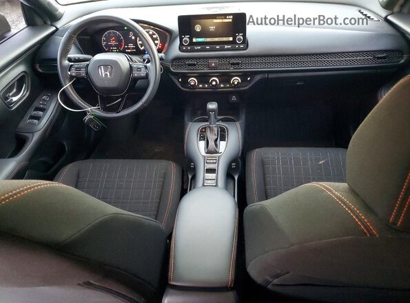 3CZRZ1H57RM747568 2024 HONDA HR-V Белый Вид панели приборов