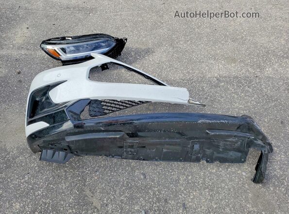 3CZRZ1H72TM715040 2026 HONDA HR-V White VIN կոդի պիտակի տեսք