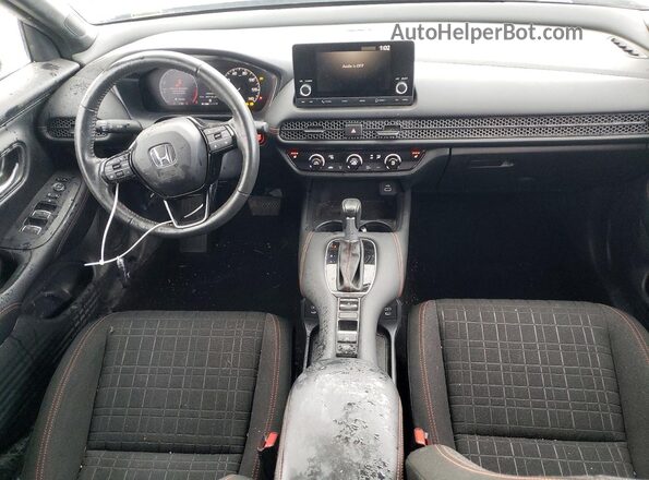 3CZRZ2H58RM715055 2024 HONDA HR-V Серый Вид панели приборов