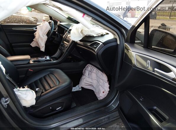 3FA6P0CD5LR118379 2020 FORD FUSION Gray Vista interior delantera