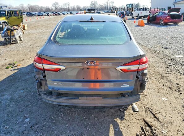 3FA6P0HD1KR280596 2019 FORD FUSION Gray უკანა ხედი