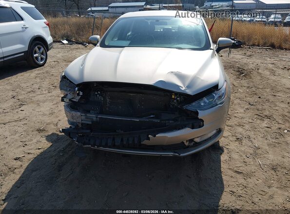 3FA6P0HD4HR401985 2017 FORD FUSION Gold Widok z przodu