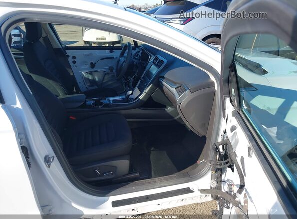3FA6P0LU1GR342268 2016 FORD FUSION HYBRID Белый Вид салона спереди