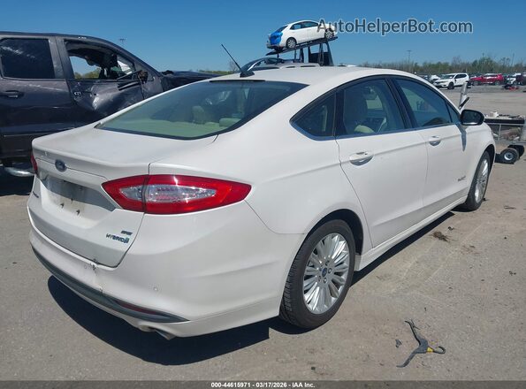 3FA6P0LU5GR323979 2016 FORD FUSION HYBRID Белый Задняя правая четверть