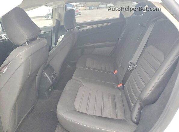 3FA6P0LU5LR266399 2020 FORD FUSION Белый Вид задних сидений