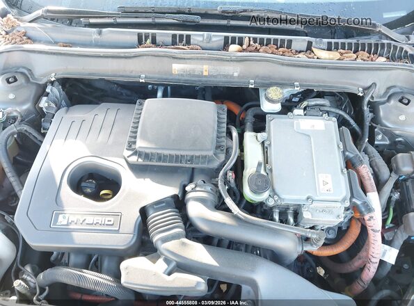 3FA6P0LU7HR374773 2017 FORD FUSION HYBRID Серый Вид сзади