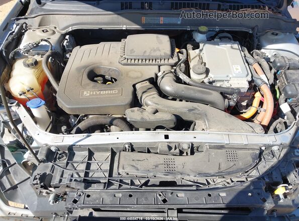 3FA6P0LU7KR137580 2019 FORD FUSION HYBRID Серебряный Вид сзади