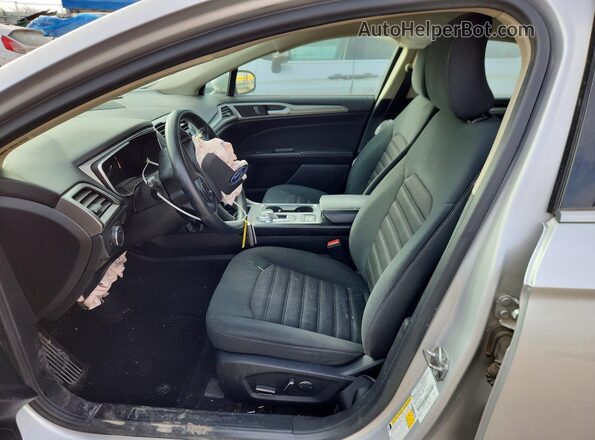 3FA6P0LU7KR167467 2019 FORD FUSION Серебряный Вид салона спереди