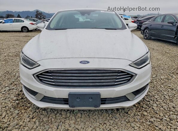 3FA6P0LUXJR118875 2018 FORD FUSION Белый Вид спереди