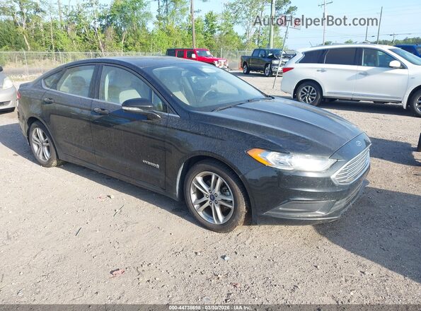 3FA6P0LUXJR152282 2018 FORD FUSION HYBRID Черный Передняя правая четверть