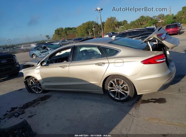 3FA6P0RU0KR257552 2019 FORD FUSION HYBRID Черный Вид задней части салона