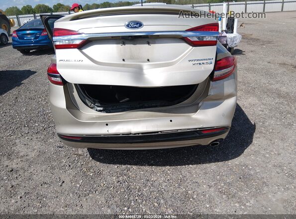 3FA6P0RU3JR140949 2018 FORD FUSION HYBRID Золотой Вид спереди
