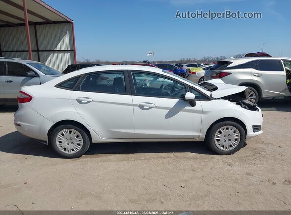 3FADP4AJ0JM112006 2018 FORD FIESTA White უკანა სალონის ხედი