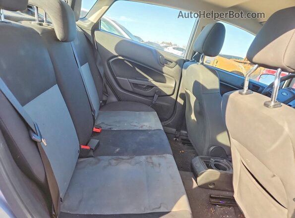 3FADP4AJ3KM153666 2019 FORD FIESTA Silver Rear seats view