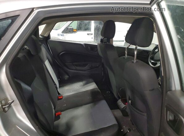 3FADP4AJ8KM105242 2019 FORD FIESTA Silver Вид задніх сидінь