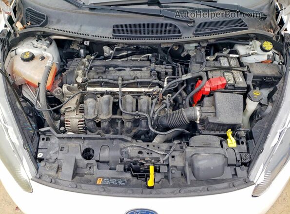 3FADP4BJ0KM149704 2019 FORD FIESTA White Rear interior view