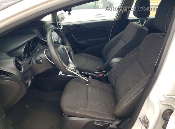 3FADP4BJ0KM149704 2019 FORD FIESTA White Front interior view