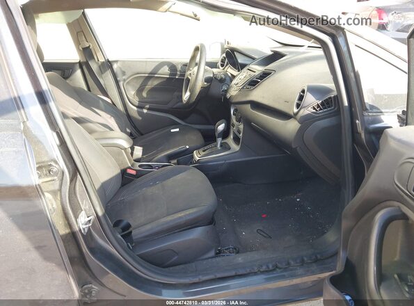3FADP4BJ1JM129671 2018 FORD FIESTA Gray Widok wnętrza z przodu