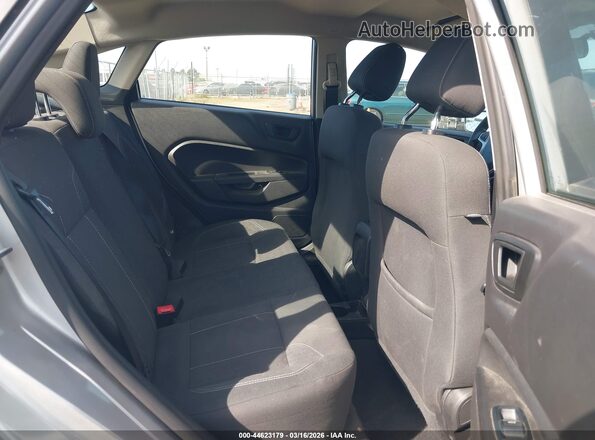 3FADP4BJ2KM105297 2019 FORD FIESTA Silver Widok naklejki z numerem VIN