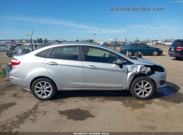 3FADP4BJ2KM105297 2019 FORD FIESTA Silver Widok wnętrza z tyłu