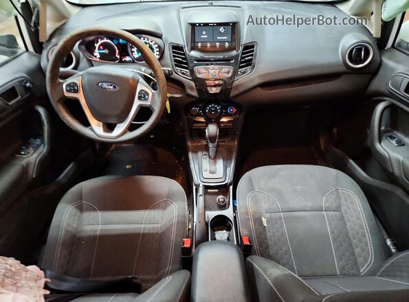 3FADP4BJ3KM105941 2019 FORD FIESTA White Вид панелі приладів