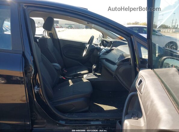 3FADP4BJ5GM107973 2016 FORD FIESTA Черный Вид салона спереди