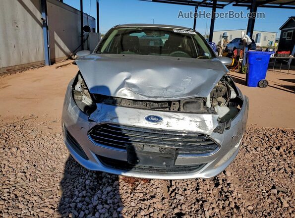 3FADP4BJ5KM142974 2019 FORD FIESTA Silver Widok z przodu