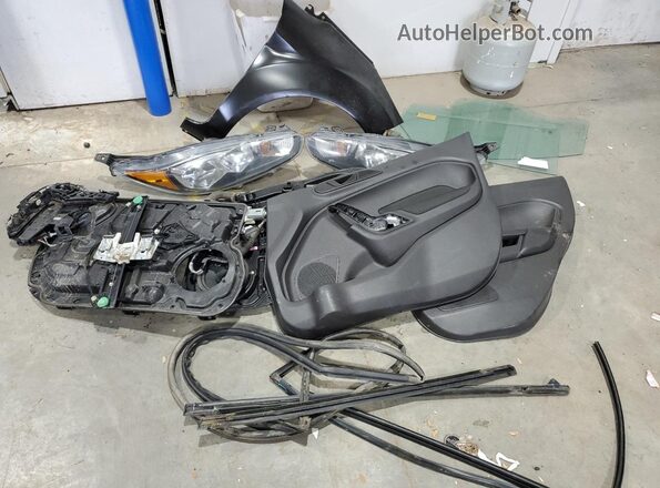 3FADP4BJ6KM107571 2019 FORD FIESTA Charcoal Widok komory silnika
