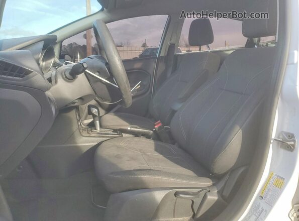 3FADP4BJ6KM150291 2019 FORD FIESTA White Widok wnętrza z przodu