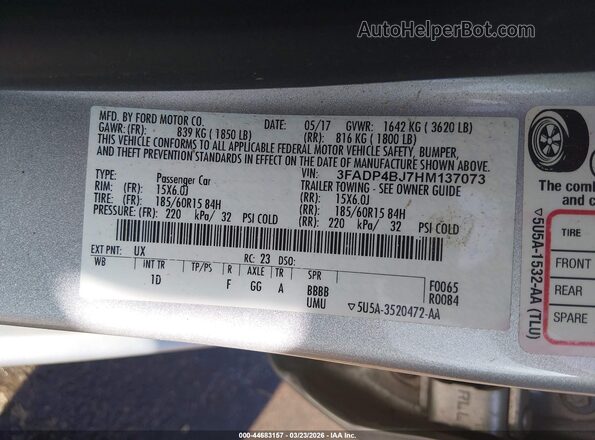 3FADP4BJ7HM137073 2017 FORD FIESTA Silver Widok komory silnika