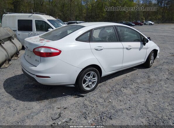 3FADP4BJ7JM128251 2018 FORD FIESTA Белый Задняя правая четверть