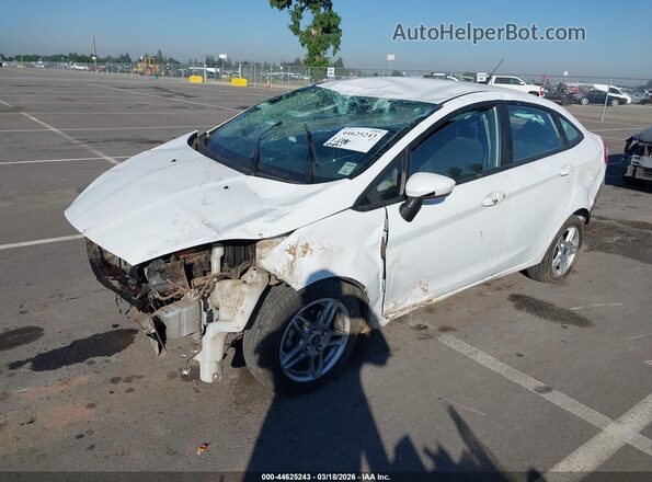 3FADP4BJ8JM101267 2018 FORD FIESTA Белый Передняя левая четверть