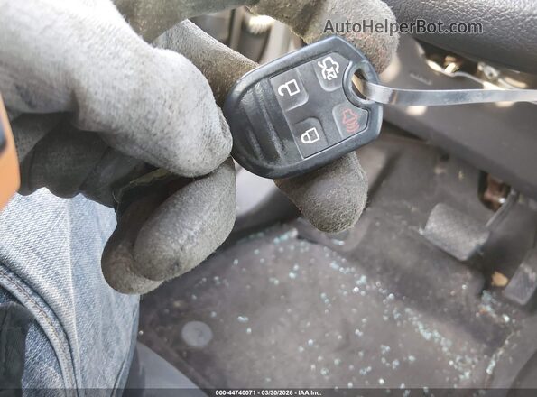 3FADP4BJ9HM159043 2017 FORD FIESTA Gray Widok deski rozdzielczej